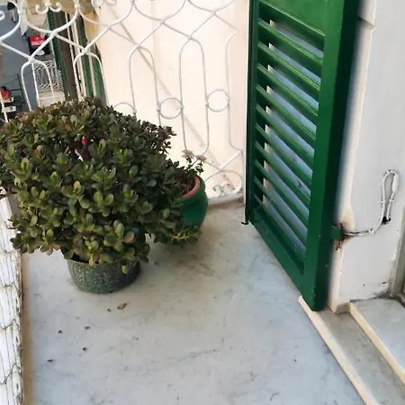 Apartamento 2 Bedrooms With City View Balcony And Wifi At La Spezia